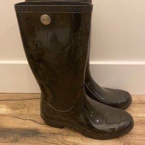 Black UGG rain boots